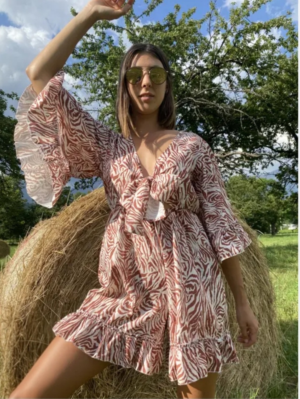 💕ANTHRO romper zebra print white/brown lightweight polyester size small 💕